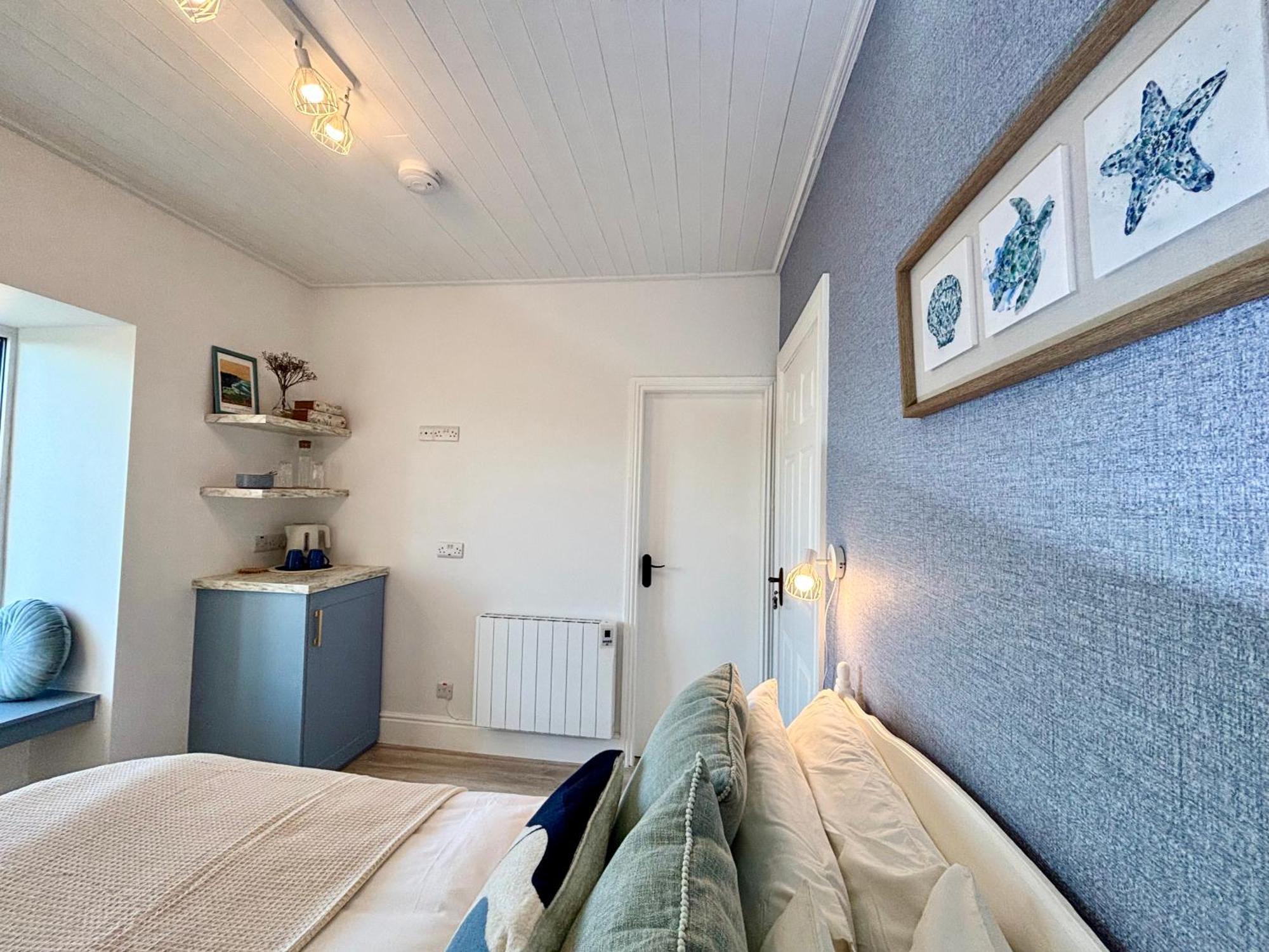 Ocean View Guestrooms Дулін Номер фото
