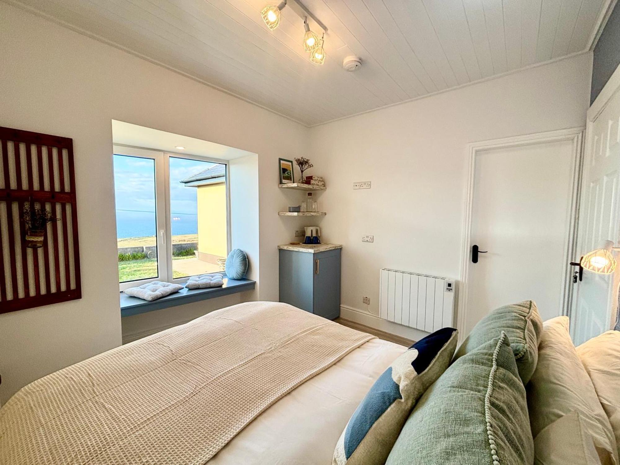Ocean View Guestrooms Дулін Номер фото