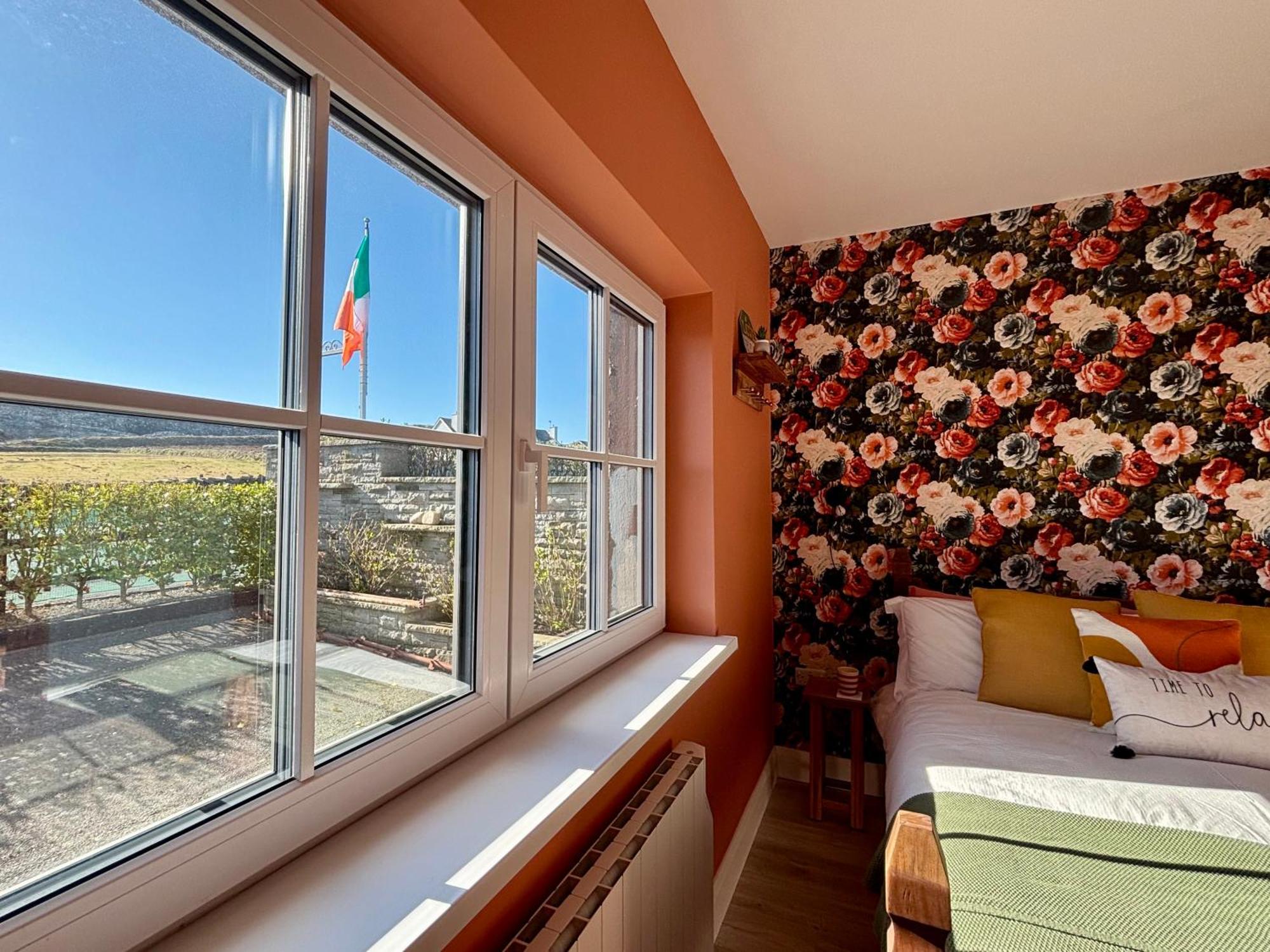 Ocean View Guestrooms Дулін Номер фото