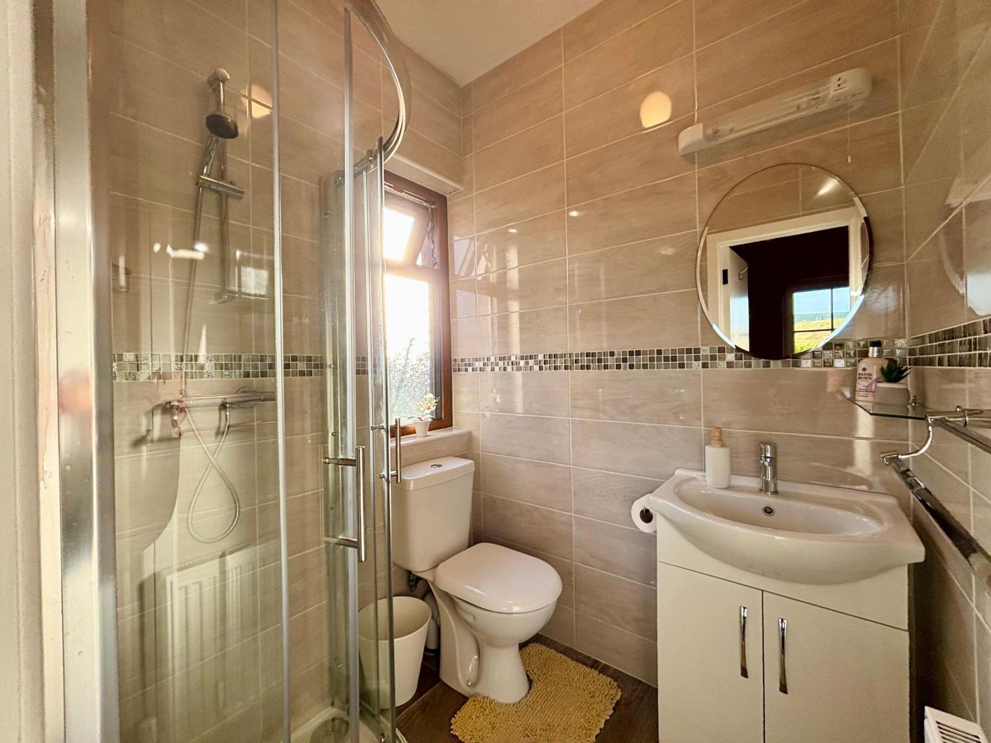 Ocean View Guestrooms Дулін Номер фото